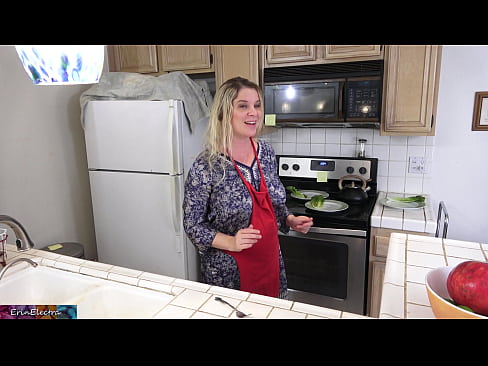 ❤️ Gigatasan siya ni stepmom sa kusina sa wala pa ang iyang date Sex video sa ceb.tube-sexer-com.ru ❌️